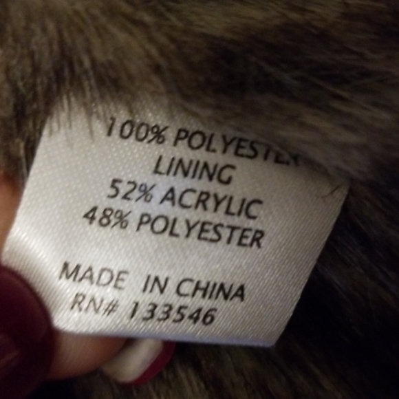 🌹Faux fur and suede vest💚 - Picture 8 of 8